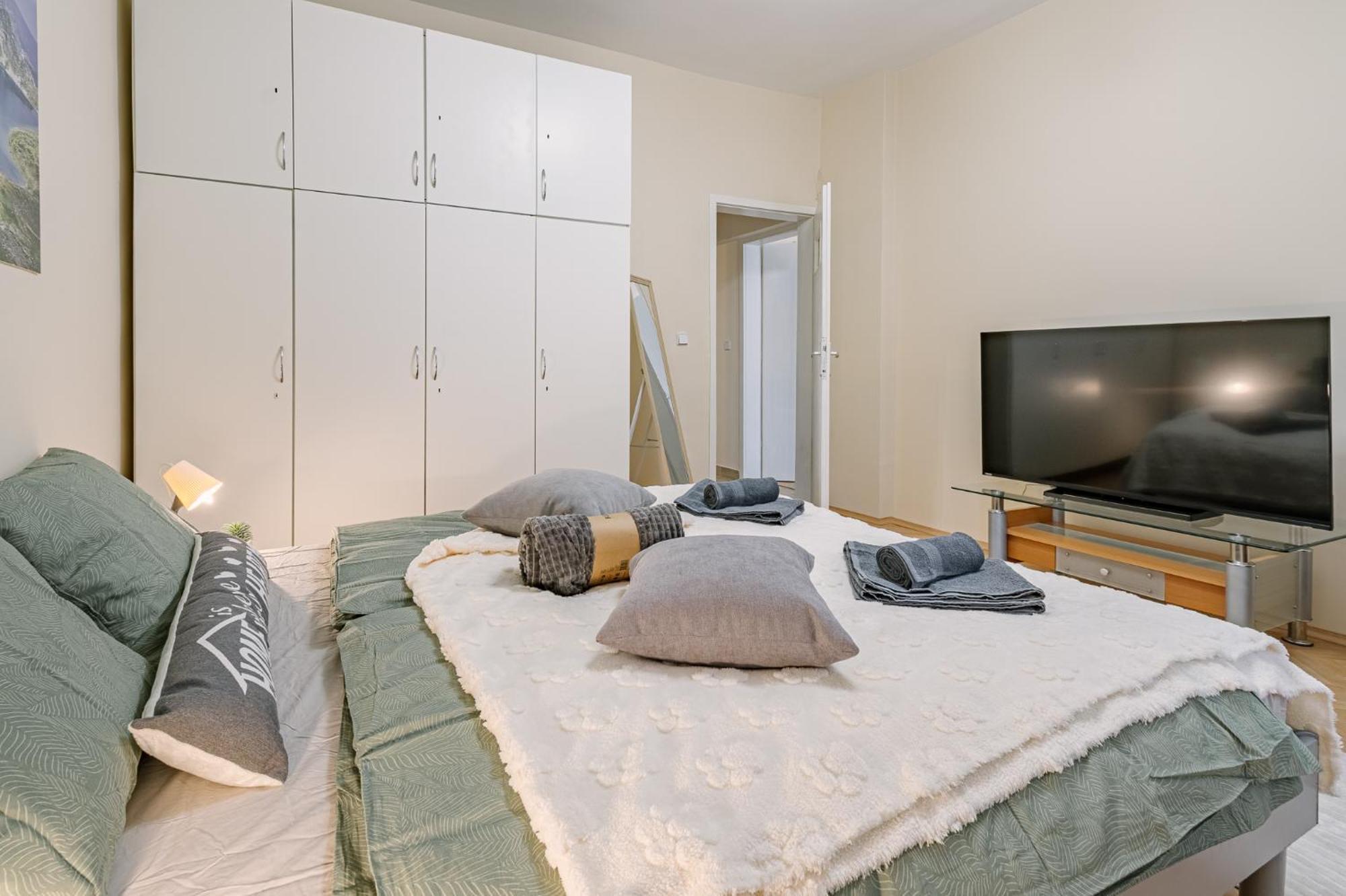 Apartment Grand Luxury By Ndk And National Stadium With Free Parking